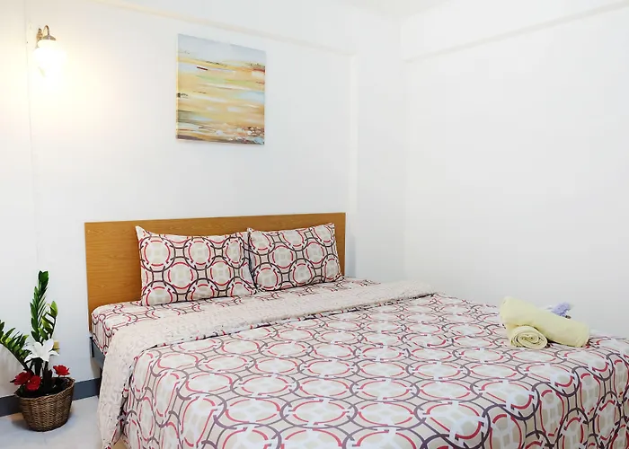 Grand Living Place Hotel 2*